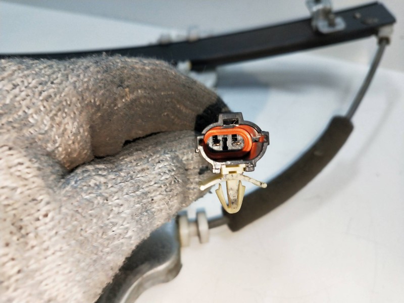 Recambio de elevalunas delantero derecho para hyundai lantra familiar (rd) 1.9 diesel cat referencia OEM IAM   4P