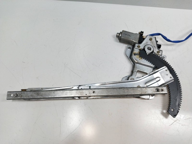Recambio de elevalunas delantero derecho para hyundai santa fe (sm) referencia OEM IAM 9882017100  5P Recambio de elevalunas delantero derecho para hyundai santa fe (sm) referencia OEM IAM 9882017100  5P