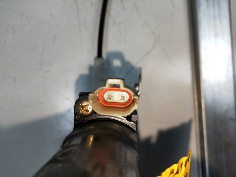 Recambio de elevalunas delantero derecho para hyundai santamo gl referencia OEM IAM 98890M2610  5P