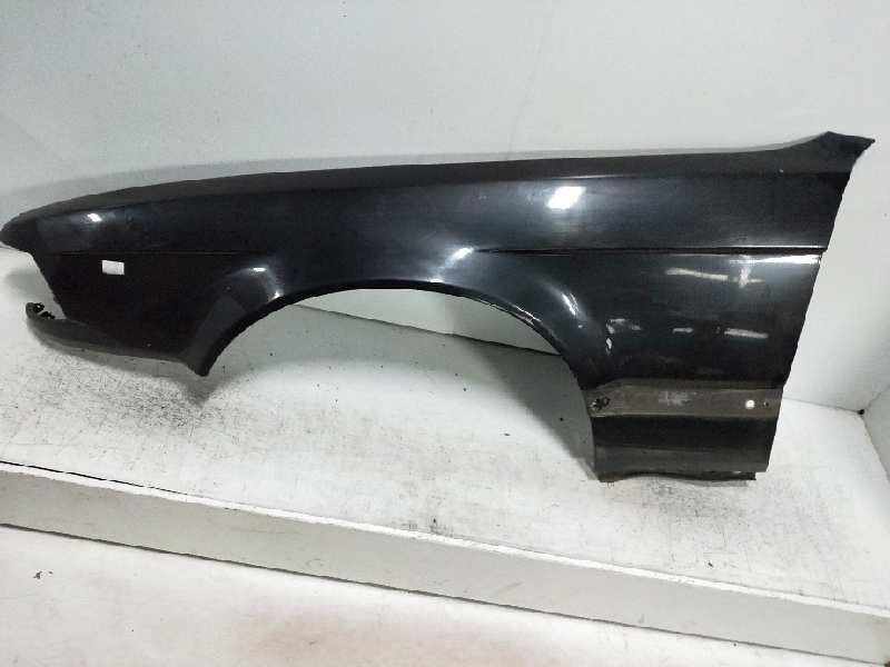 Recambio de aleta delantera izquierda para bmw serie 7 (e32) 3.0 cat referencia OEM IAM   
