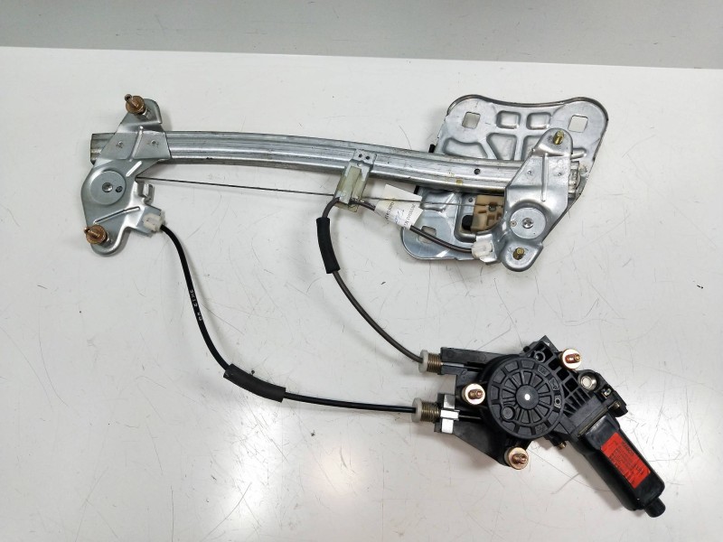 Recambio de elevalunas trasero derecho para hyundai xg 3.5 v6 gls referencia OEM IAM 8246039020  4P