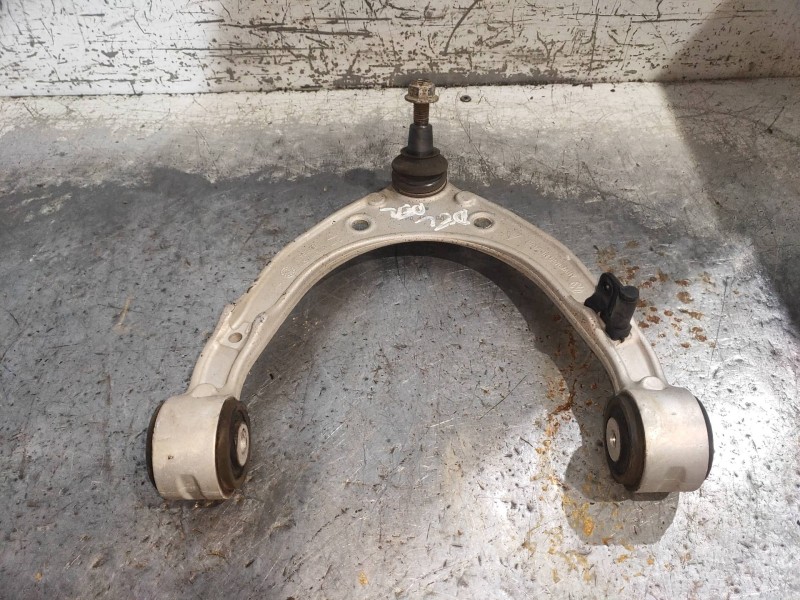 Recambio de brazo suspension superior delantero derecho para volkswagen touareg (7p5) v6 tdi bluemotion referencia OEM IAM   