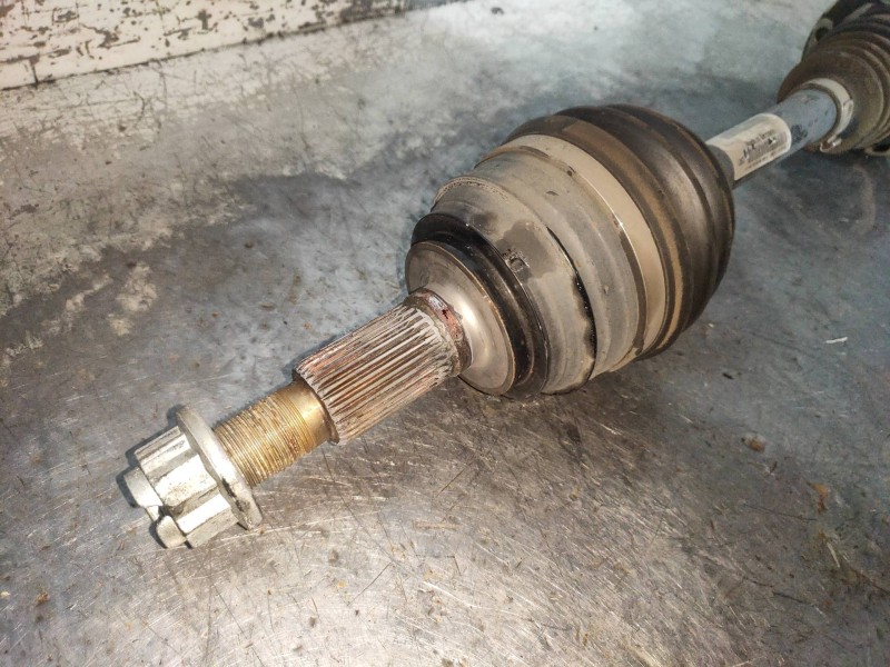 Recambio de transmision delantera derecha para volkswagen touareg (7p5) v6 tdi bluemotion referencia OEM IAM 7P0407271A  