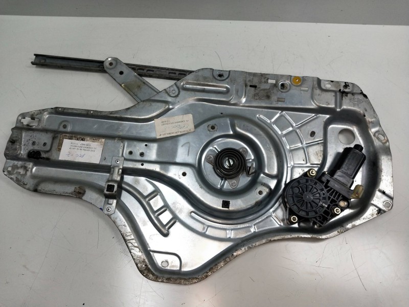 Recambio de elevalunas delantero izquierdo para hyundai elantra (xd) 1.6 16v cat referencia OEM IAM   5P