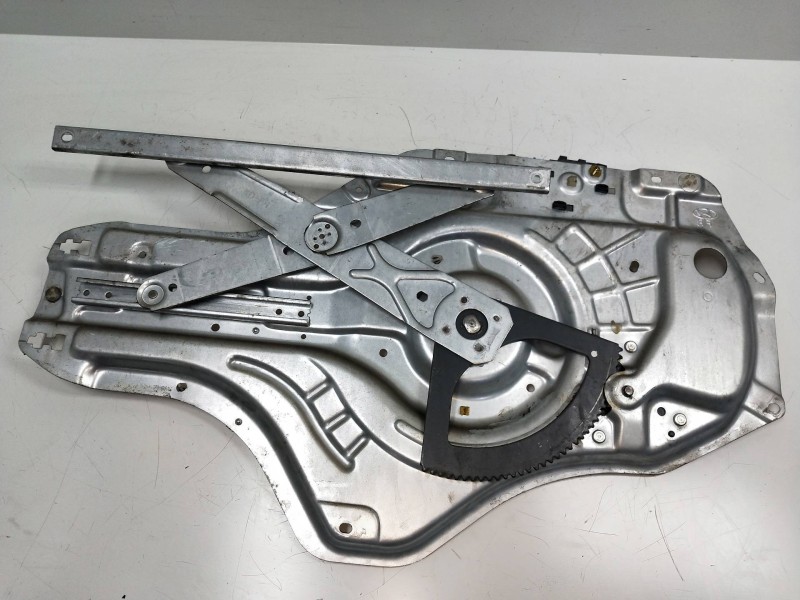 Recambio de elevalunas delantero derecho para hyundai elantra (xd) 2.0 crdi comfort (4-ptas.) referencia OEM IAM   4P