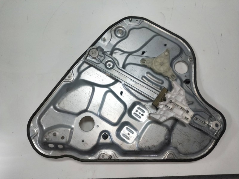 Recambio de elevalunas trasero derecho para hyundai i30 1.6 crdi cat referencia OEM IAM 834602R000  5P