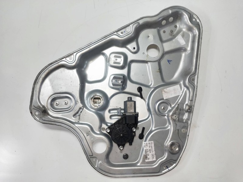 Recambio de elevalunas trasero izquierdo para hyundai i30 1.6 crdi cat referencia OEM IAM 834502R000  5P