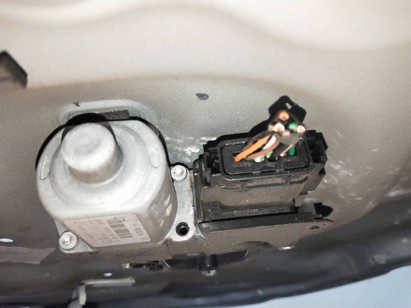 Recambio de elevalunas delantero izquierdo para hyundai ix20 1.4 cat referencia OEM IAM 824501P010  5P