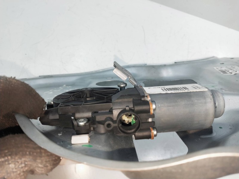 Recambio de elevalunas trasero derecho para hyundai ix35 referencia OEM IAM 402353B  5P Recambio de elevalunas trasero derecho para hyundai ix35 referencia OEM IAM 402353B  5P