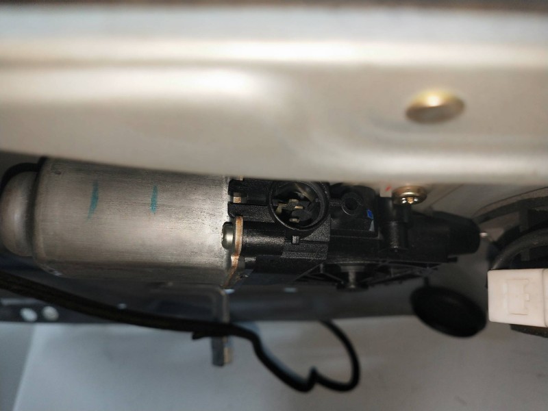 Recambio de elevalunas trasero izquierdo para hyundai sonata (nf) 2.4 referencia OEM IAM   4P