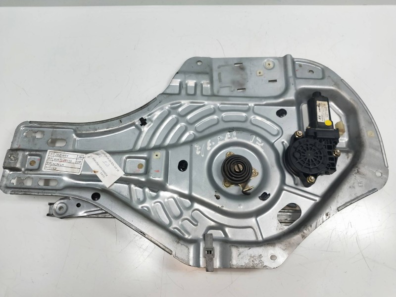 Recambio de elevalunas trasero izquierdo para hyundai tucson (jm) 2.0 crdi cat referencia OEM IAM 824502E000  5P