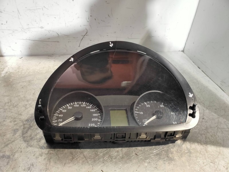 Recambio de cuadro instrumentos para mercedes vito kasten (639) 113 cdi extralang (639.605) referencia OEM IAM A6399001100 10251