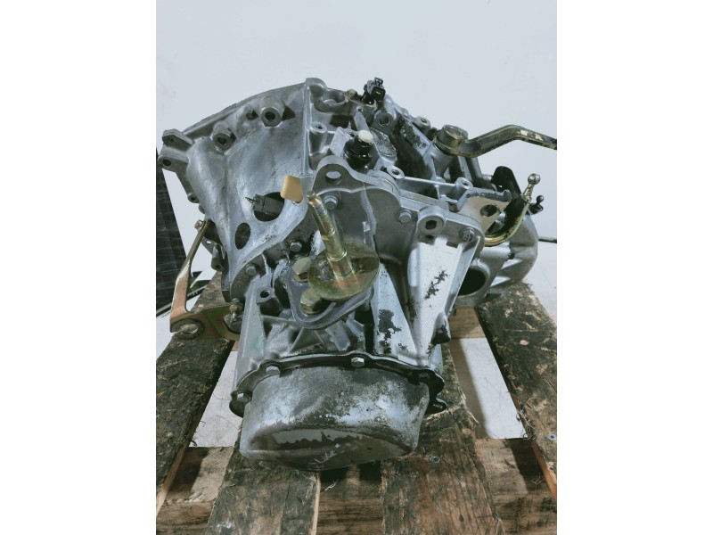 Recambio de caja cambios para peugeot 206 sw x-line referencia OEM IAM 20DM18 4729336 B 5V