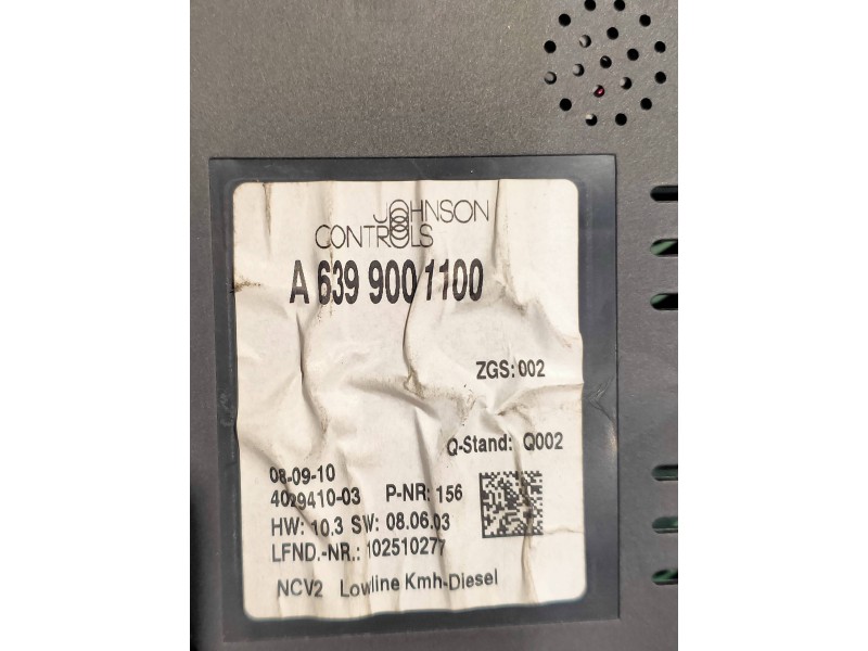 Recambio de cuadro instrumentos para mercedes vito kasten (639) 113 cdi extralang (639.605) referencia OEM IAM A6399001100 10251