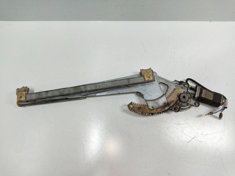 Recambio de elevalunas trasero derecho para isuzu trooper referencia OEM IAM 8941886123  6P