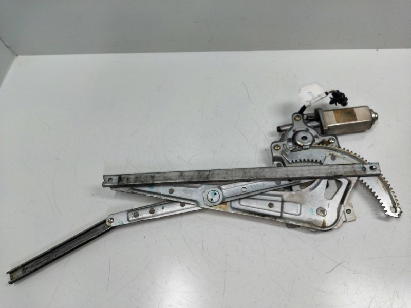 Recambio de elevalunas delantero derecho para isuzu trooper 3.0 dti cat referencia OEM IAM 8971658630  4P