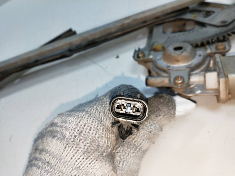 Recambio de elevalunas delantero izquierdo para isuzu trooper 3.0 dti cat referencia OEM IAM   6P