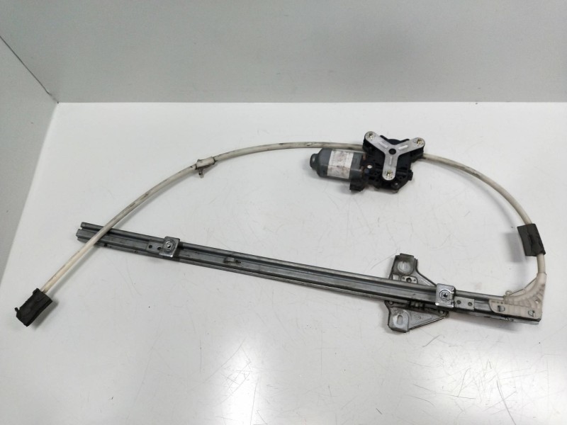 Recambio de elevalunas delantero derecho para iveco daily caja cerrada (1999 =>) 2.8 diesel cat referencia OEM IAM 400120A  2P