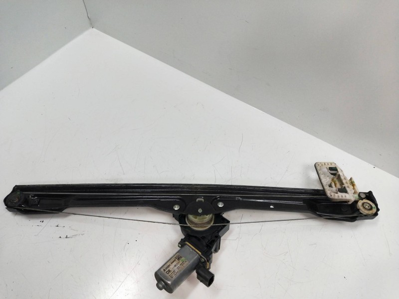 Recambio de elevalunas delantero izquierdo para iveco daily furgón 2.3 diesel cat referencia OEM IAM 5801901053  5P