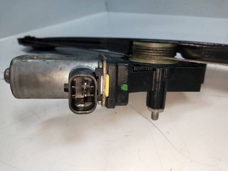 Recambio de elevalunas delantero izquierdo para iveco daily furgón 2.3 diesel cat referencia OEM IAM 5801901053  5P