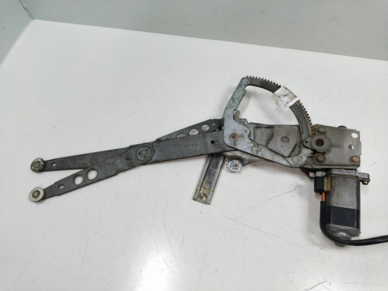 Recambio de elevalunas delantero izquierdo para jaguar xj6/12 4.0 sovereign kat referencia OEM IAM 680186142000  4P