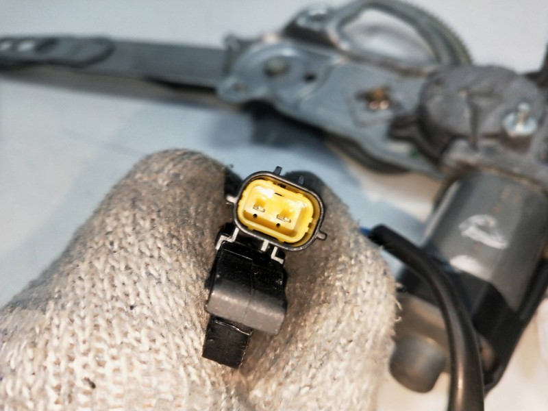 Recambio de elevalunas delantero derecho para jaguar xj 4.0 v8 32v cat referencia OEM IAM 187263000  4P