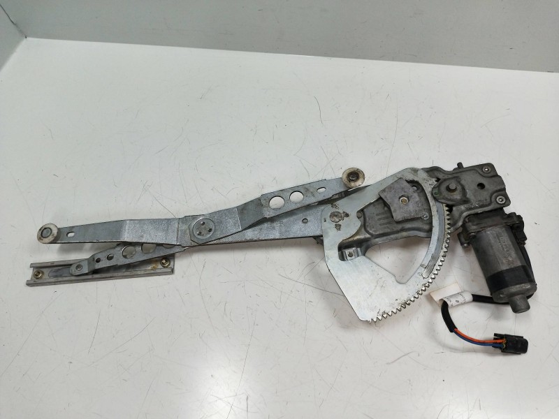 Recambio de elevalunas trasero derecho para jaguar xj 3.2 v8 32v cat referencia OEM IAM 187264000  4P