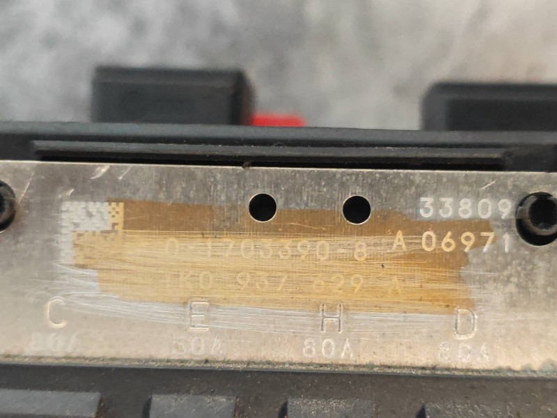 Recambio de caja reles / fusibles para volkswagen golf vi (5k1) gti referencia OEM IAM 1K0937629 017033908 15140142O 1K1937503