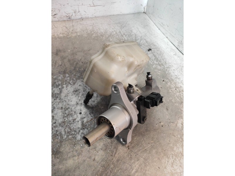 Recambio de bomba freno para volkswagen golf vi (5k1) gti referencia OEM IAM   