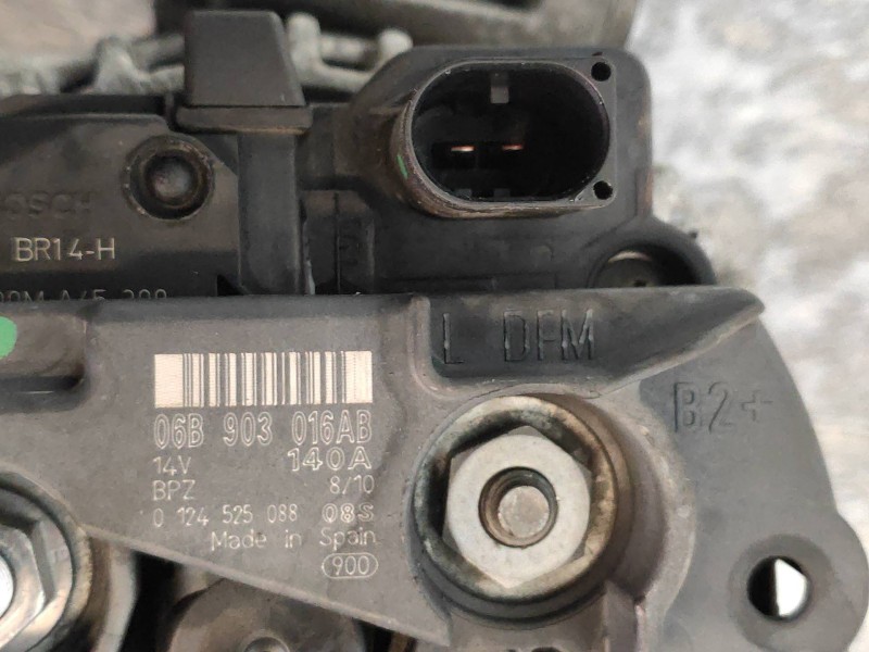 Recambio de alternador para volkswagen golf vi (5k1) gti referencia OEM IAM 0124525088 06B903016AB 06B903019EX