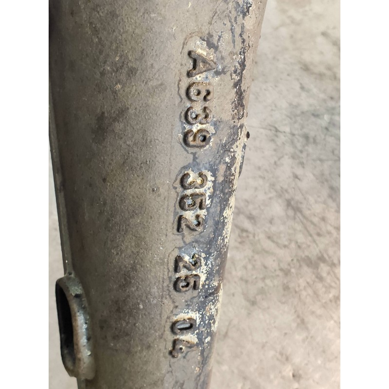 Recambio de mangueta trasera derecha para mercedes vito kasten (639) 113 cdi extralang (639.605) referencia OEM IAM A6393522504 