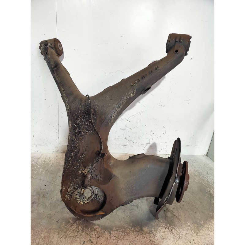 Recambio de mangueta trasera izquierda para mercedes vito kasten (639) 113 cdi extralang (639.605) referencia OEM IAM A639352240