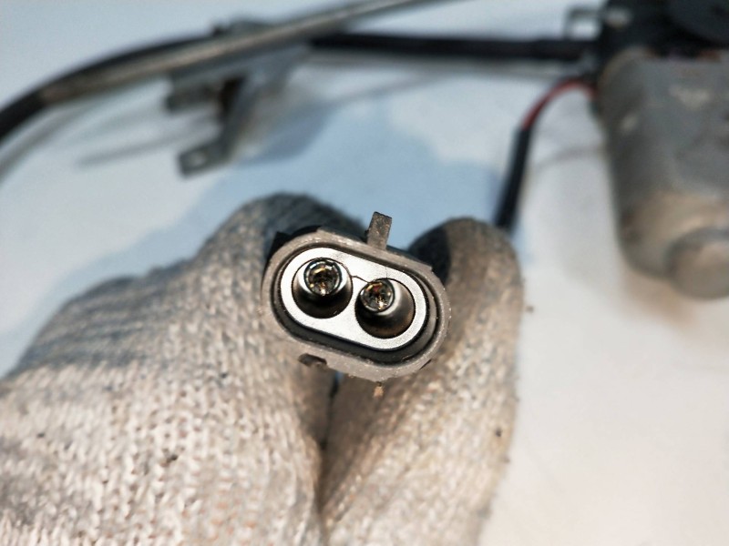 Recambio de elevalunas trasero izquierdo para chrysler jeep cherokee (xj) 4.0 cat referencia OEM IAM   5P