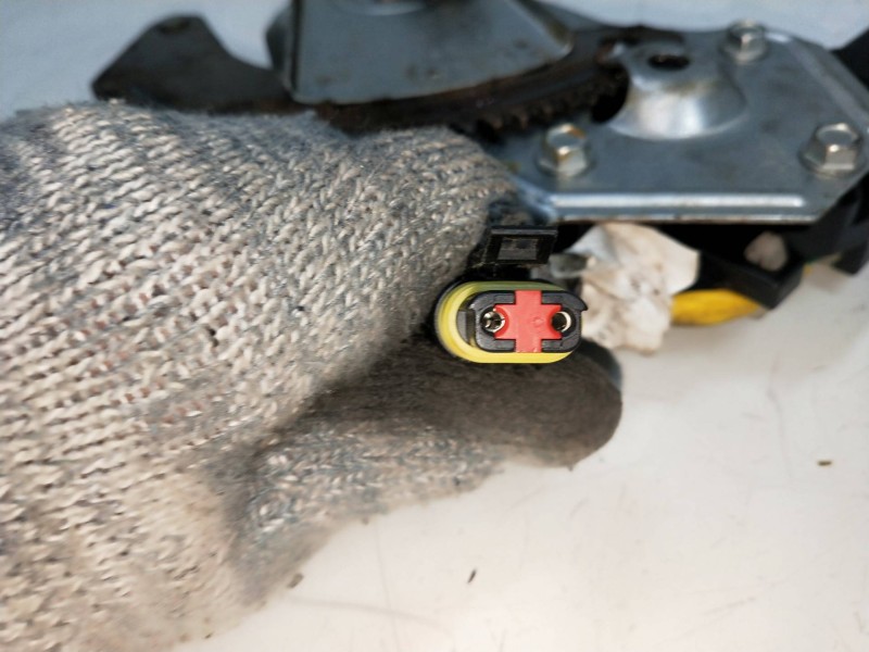 Recambio de elevalunas trasero derecho para jeep gr.cherokee (zj)/(z) 5.2 ltd. (zj) referencia OEM IAM 55154620  