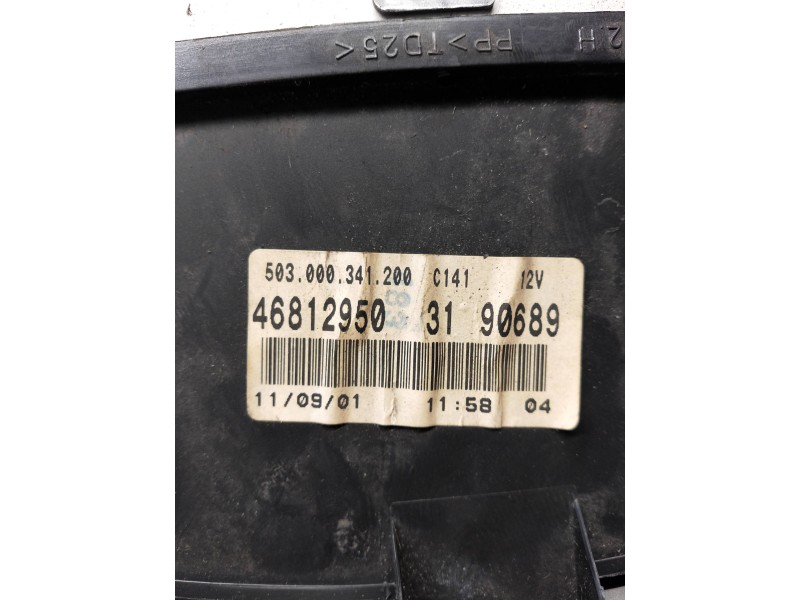 Recambio de cuadro instrumentos para fiat punto berlina (188) 1.9 d (i) referencia OEM IAM 46812950 3190689 503000341200 C141