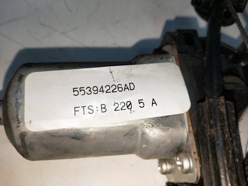 Recambio de elevalunas delantero derecho para jeep gr. cherokee (wh) 3.0 crd cat referencia OEM IAM 55394226AD  5P