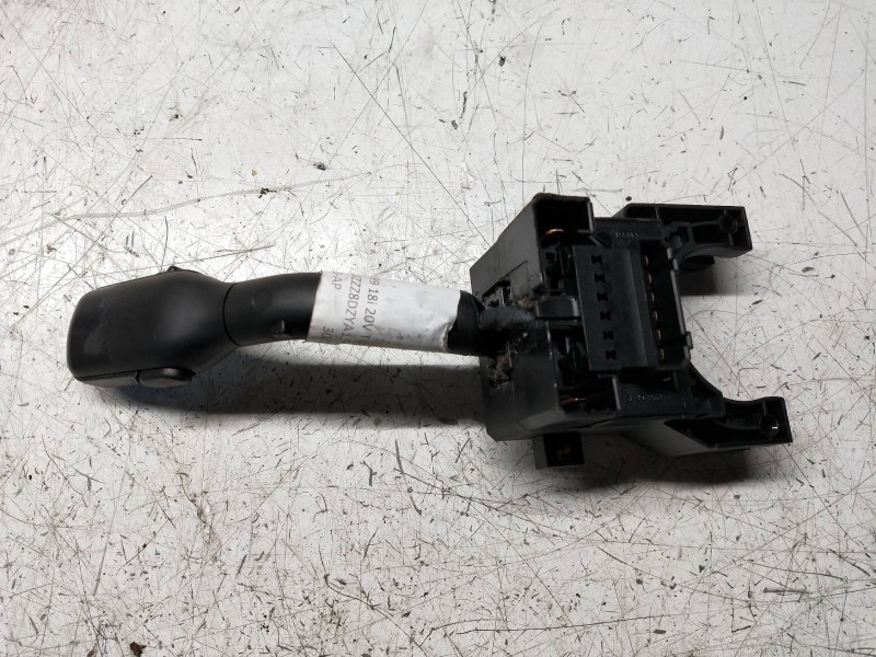 Recambio de mando limpia para audi a4 berlina (b5) 1.8 t referencia OEM IAM 4DO953503B  