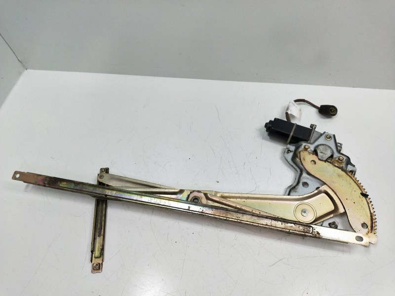 Recambio de elevalunas delantero derecho para kia carnival 2.9 turbodiesel cat referencia OEM IAM   5P