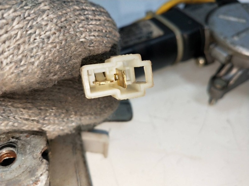 Recambio de elevalunas delantero izquierdo para kia clarus 2.0 cat referencia OEM IAM   4P