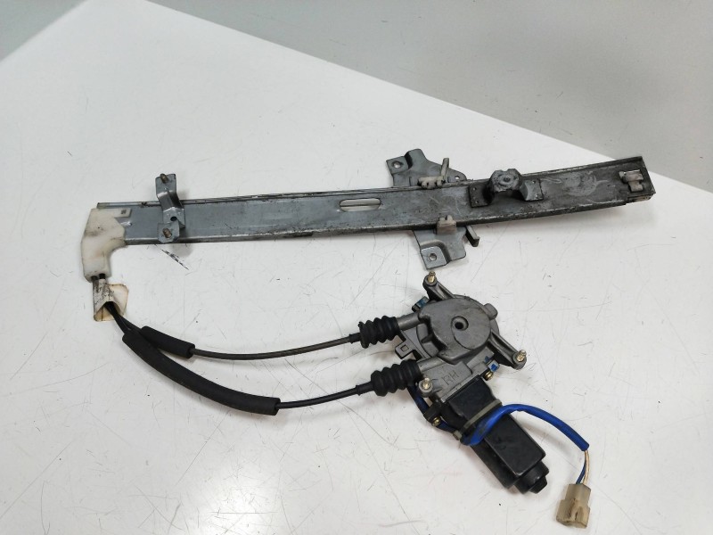 Recambio de elevalunas delantero derecho para kia clarus 1.8 cat referencia OEM IAM   4P