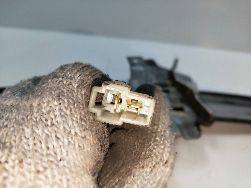 Recambio de elevalunas delantero izquierdo para kia clarus 1.8 cat referencia OEM IAM   