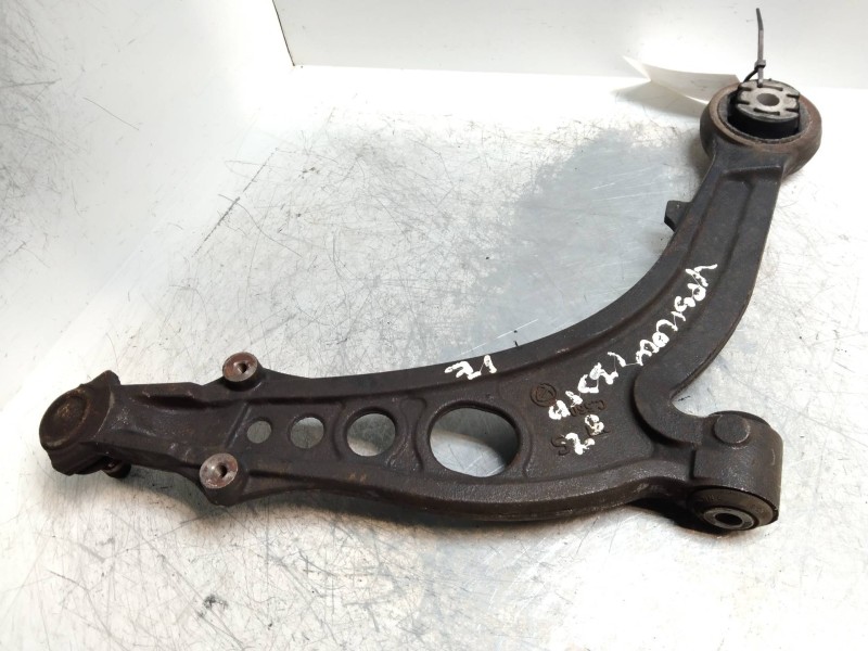 Recambio de brazo suspension inferior delantero izquierdo para lancia ypsilon (101) 1.3 jtd cat referencia OEM IAM   
