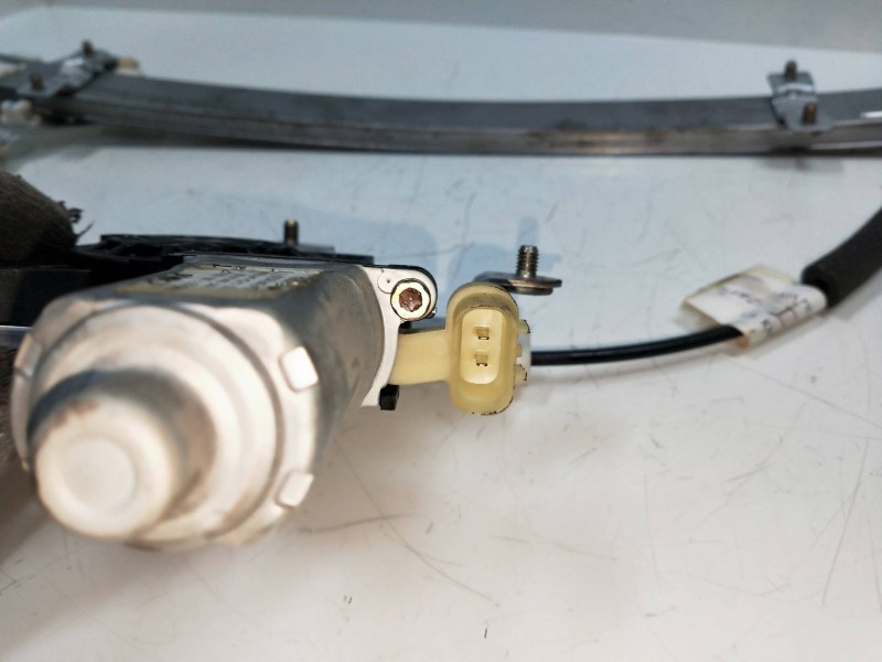 Recambio de elevalunas delantero izquierdo para kia picanto 1.1 cat referencia OEM IAM 9881007100  5P