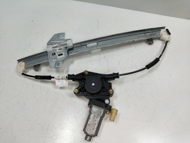 Recambio de elevalunas delantero derecho para kia rio 1.4 cat referencia OEM IAM 988201G100  5P