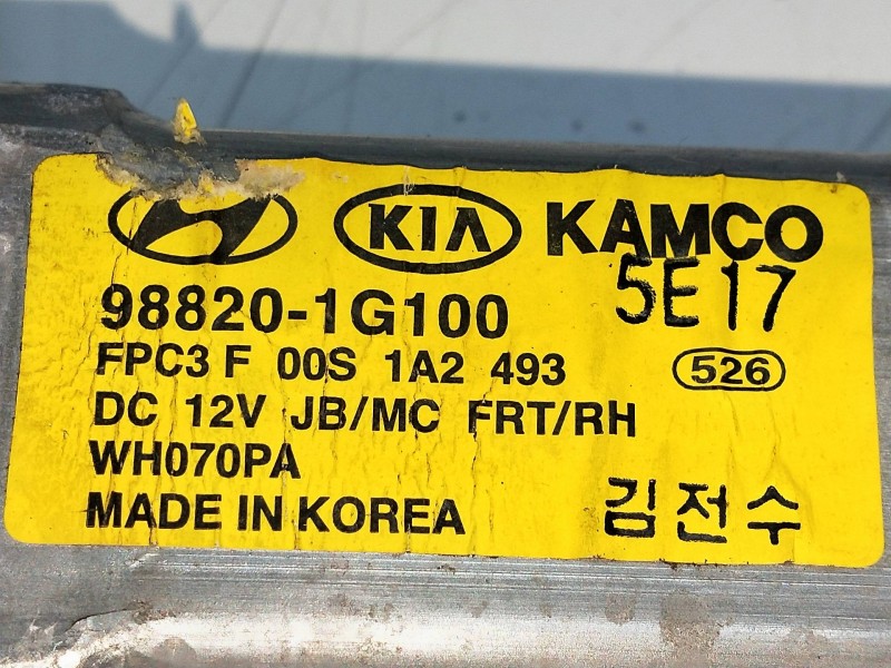 Recambio de elevalunas delantero derecho para kia rio 1.4 cat referencia OEM IAM 988201G100  5P