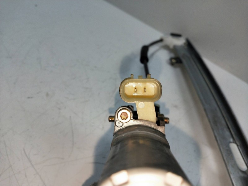 Recambio de elevalunas delantero izquierdo para kia rio 1.4 cat referencia OEM IAM   5P