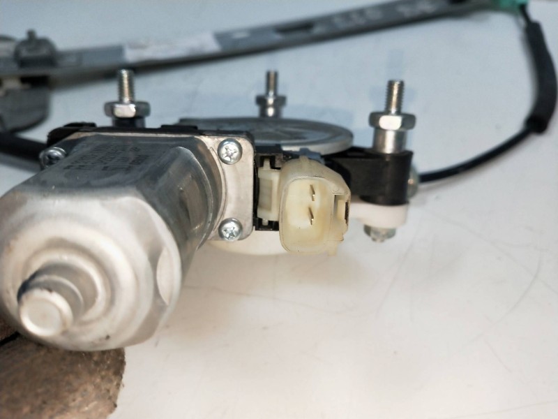 Recambio de elevalunas delantero derecho para kia rio 1.2 cat referencia OEM IAM 824601W000  5P