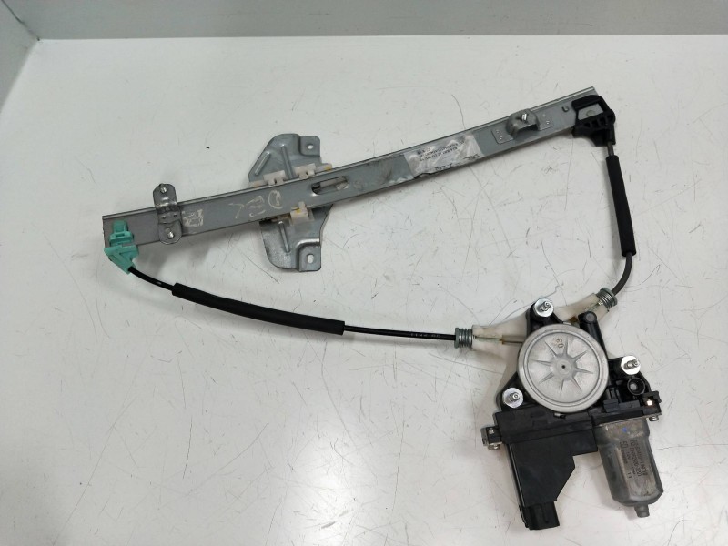 Recambio de elevalunas delantero izquierdo para kia rio 1.2 cat referencia OEM IAM 824501W010  5P