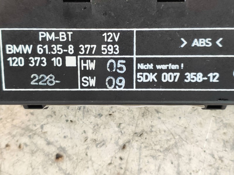 Recambio de modulo electronico para bmw serie 5 berlina (e39) 528i referencia OEM IAM 5DK00735812 12037310 61358377593