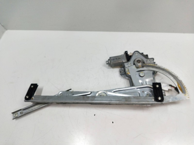 Recambio de elevalunas trasero derecho para kia sorento 2.5 crdi cat referencia OEM IAM 834603E000  5P